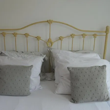 Jo Amsterdam Bed and Breakfast 4*