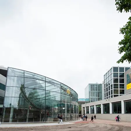 Jo Amsterdam Bed and Breakfast 4*