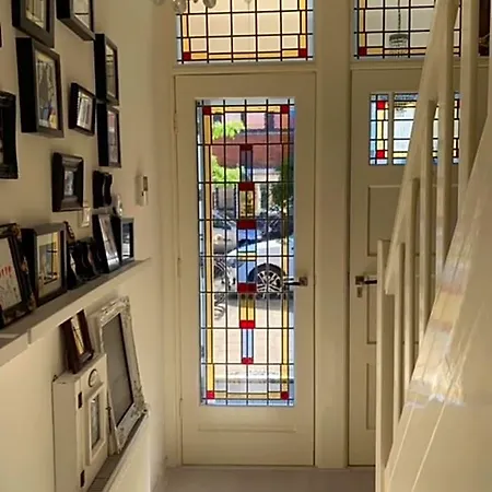 Jo Amsterdam Bed & Breakfast 4*